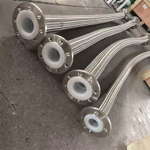 خرطوم معدني مرن
